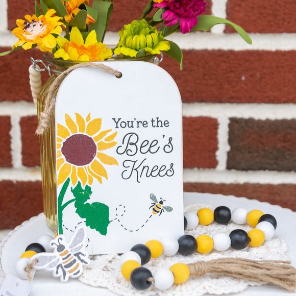 Wooden Tag Sign YOU'RE THE BEE'S KNEES Honey Bee Sunflower Spring Ornament Gift - Picture 3 of 6